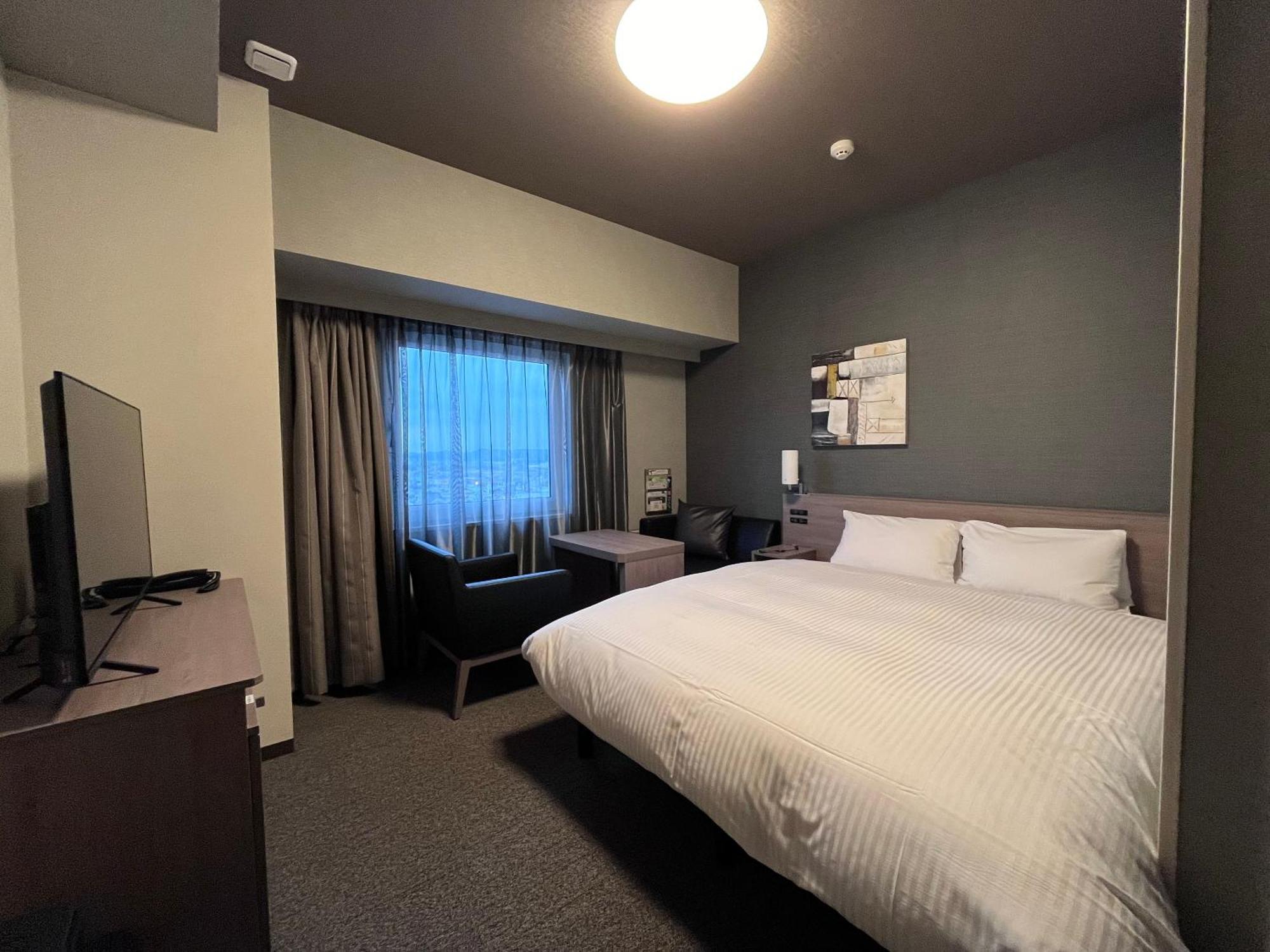 Hotel Route Inn Kuwana Esterno foto